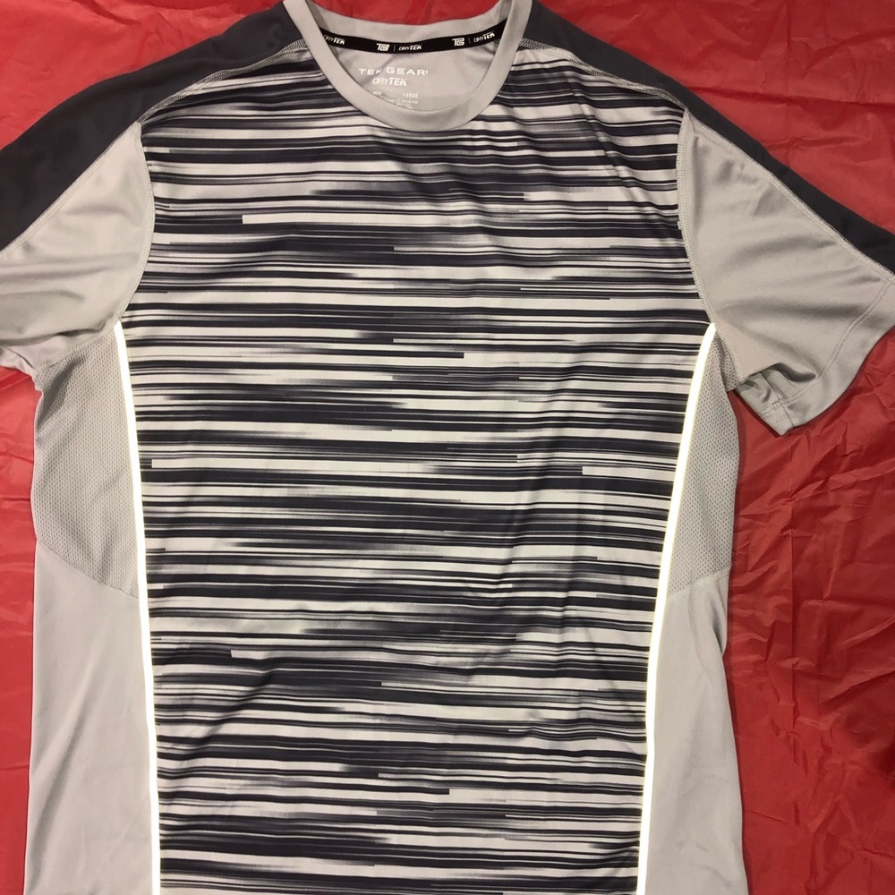 ❤️BOGO TeK gear drytek shirt